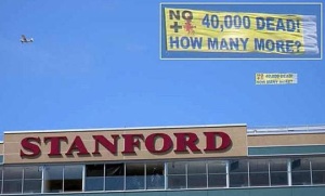 Stanford protests Felipe Calderon's drug war - No! 40,000+ dead!!! How many more?